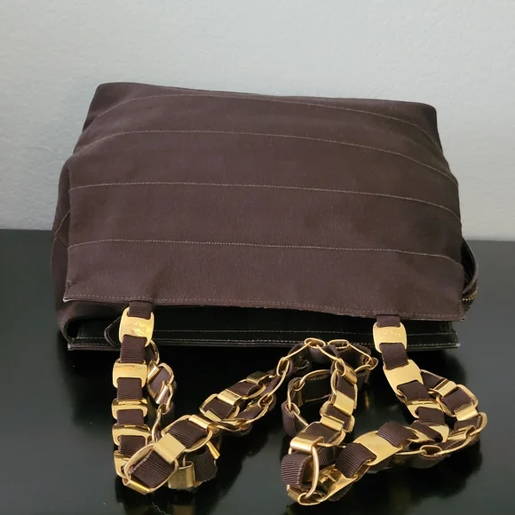 Salvatore Ferragamo Vintage Gancini Vara Chain Shoulder Bag - Picture 9 of 14